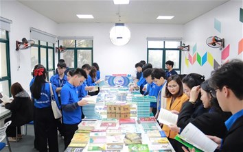 Ra mắt câu lạc bộ Sách và Tri thức EPU